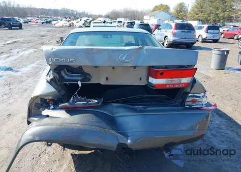 2001 Lexus Es 300 из США, поврежденный, VIN JT8BF28G310336858